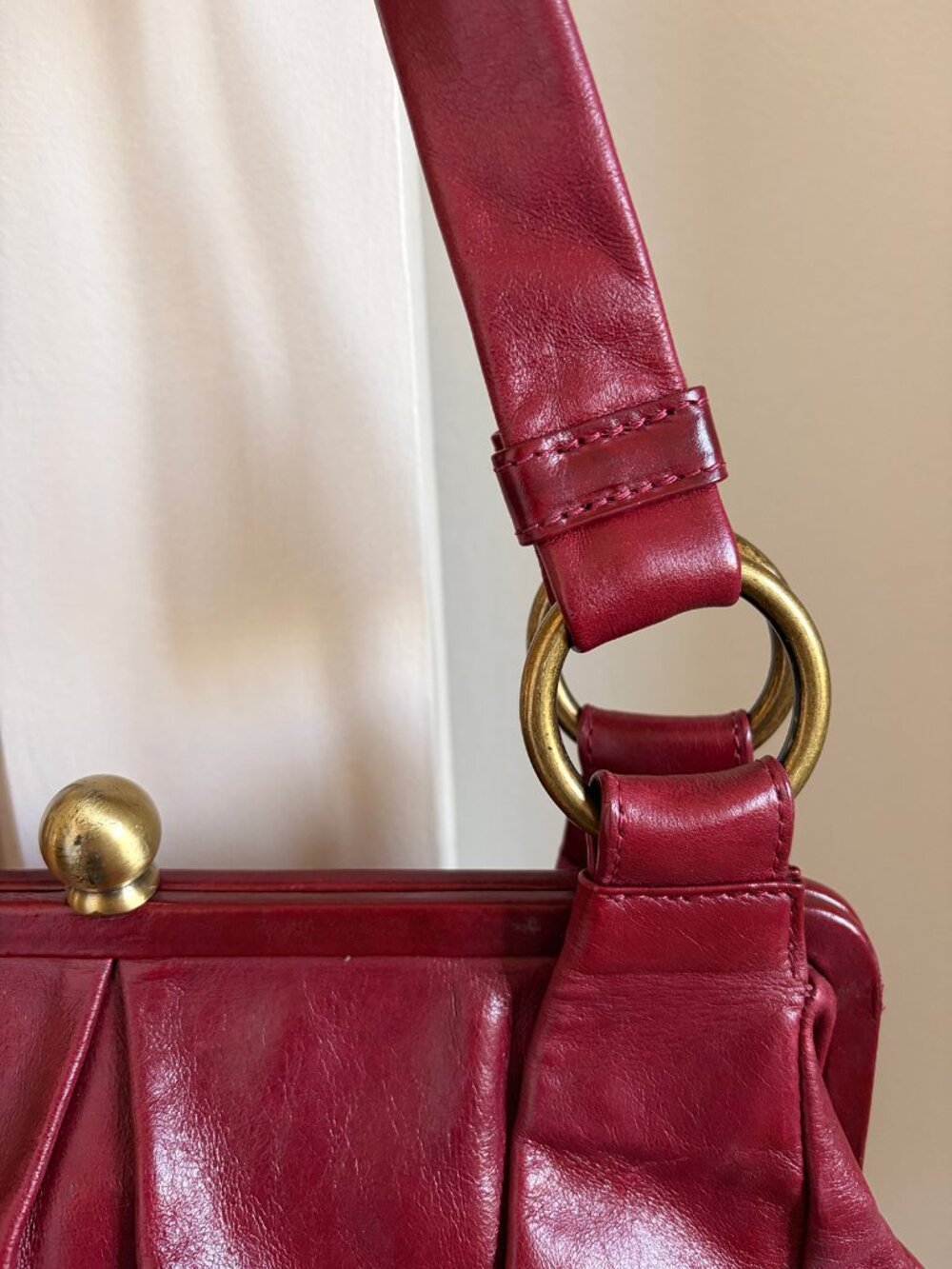 HOBO International Brianne Maroon Leather Frame Shoulder Bag - Picture 6 of 9